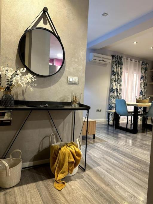 Apartamento Turistico Ohana Nani กอร์โดบา ภายนอก รูปภาพ